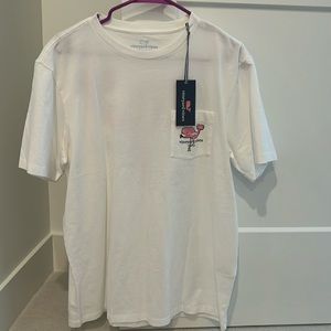 Brand new Vineyard Vines T-shirt M